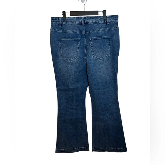 Nwt Forever 21+ High Waisted Flare Jeans - Picture 2 of 4